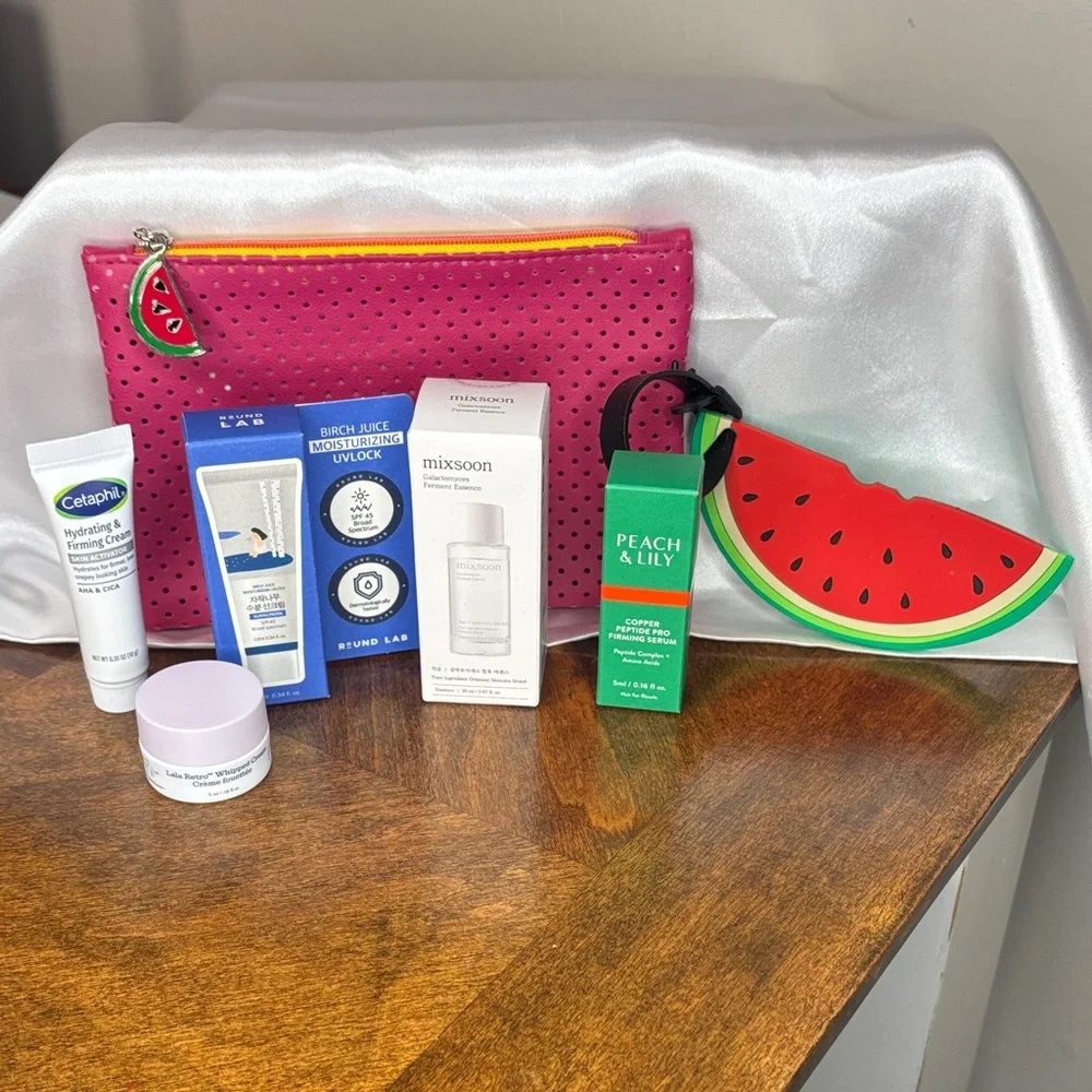 🔥DELUXE SKINCARE PRODUCTS BUNDLE - Picture 2 of 5